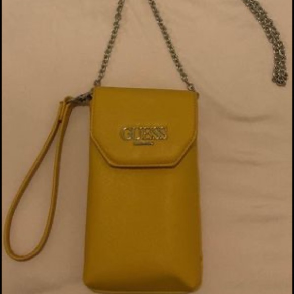 Guess cellphone crossbody - Picture 1 of 3